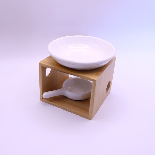 Brûleur à fondant en bambou avec coupelle en céramique.